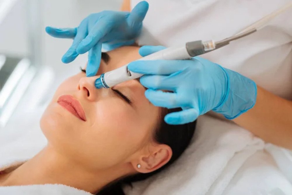 Hydrafacial Small.2jpg Hydrafacial Small.2jpg